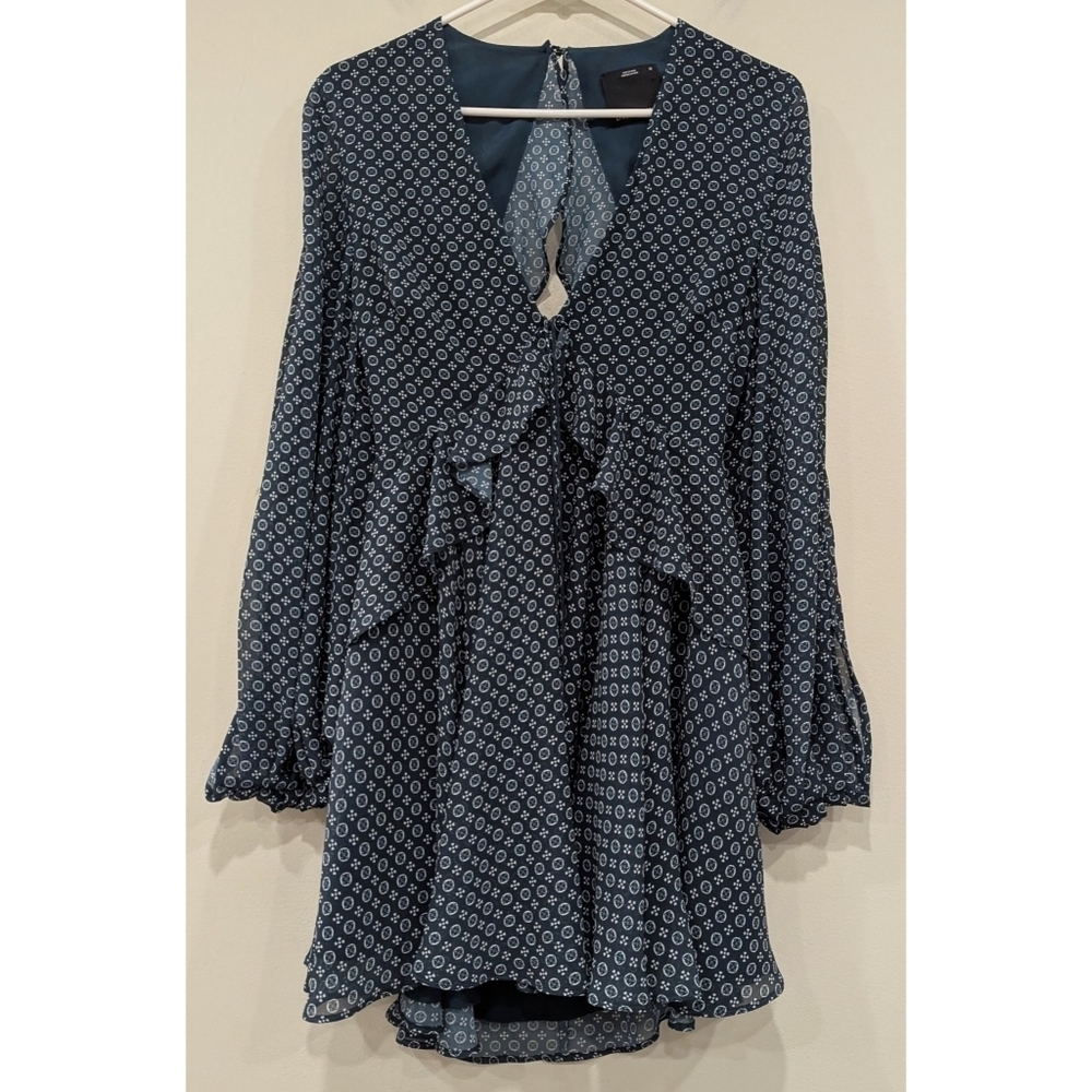 C/Meo Collective Green V-neck Open Back Fit and Flare Dress Size Medium